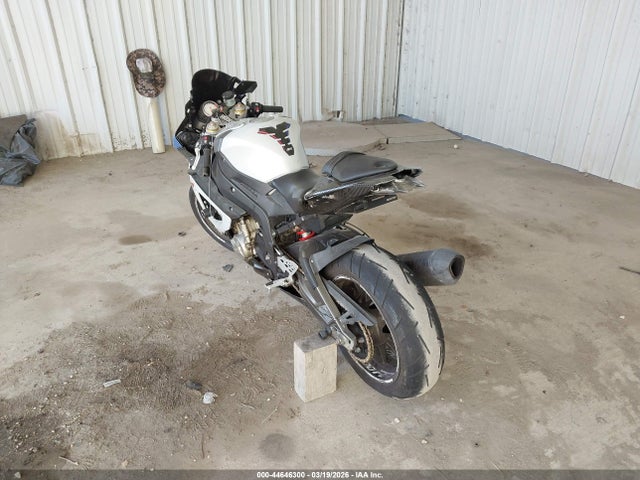 2011 Bmw S 1000 Rr მანქანა იყიდება აუქციონზე, vin: WB1051707BZV43158, აუქციონის ნომერი: 44646300