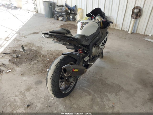 2011 Bmw S 1000 Rr მანქანა იყიდება აუქციონზე, vin: WB1051707BZV43158, აუქციონის ნომერი: 44646300