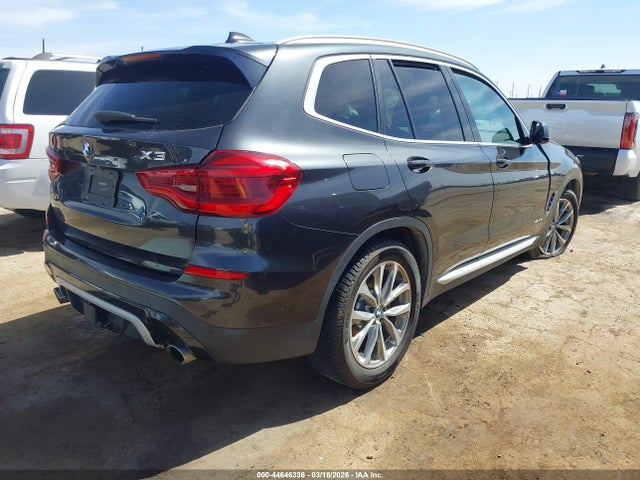 2018 BMW X3 5UXTR9C57JLD57580 Photo 3