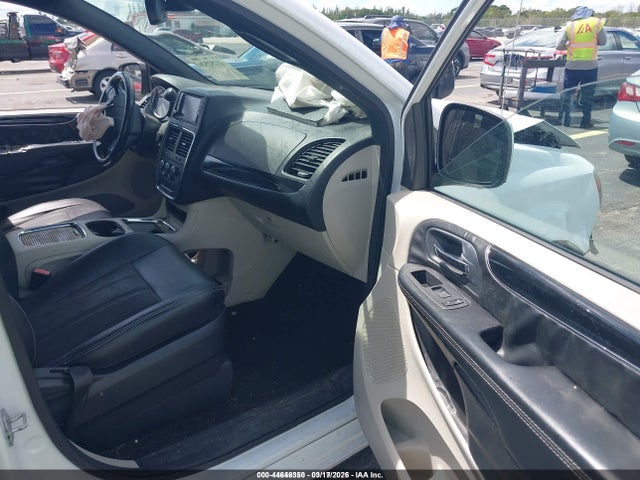 Продаж на аукціоні авто 2019 Dodge Grand Caravan Sxt, vin: 2C4RDGCG3KR761630, номер лоту: 44646350