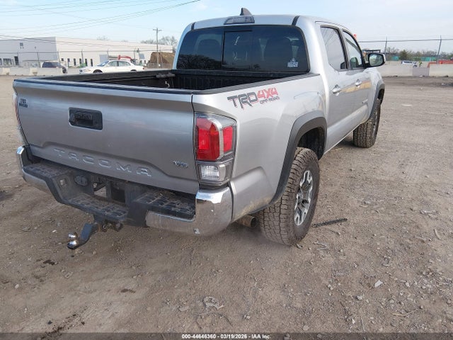 3TYCZ5AN7NT065866 Toyota Tacoma Trd Off Road