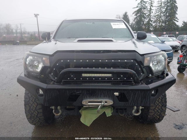 5TFLU4EN0FX136478 Toyota Tacoma Base V6