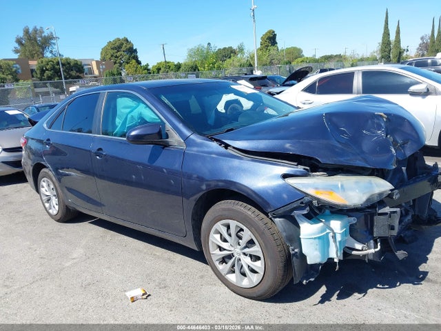 2017 Toyota Camry Le მანქანა იყიდება აუქციონზე, vin: 4T1BF1FK5HU654109, აუქციონის ნომერი: 44646403