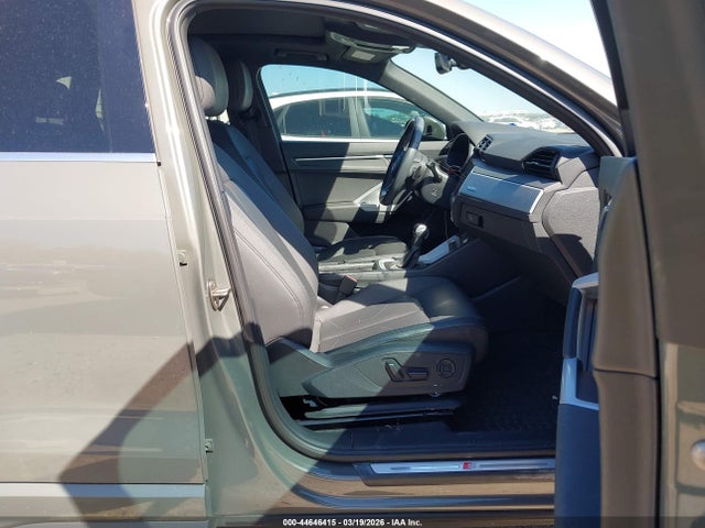 Aukcja sprzedaży 2021 Audi Q3 Premium 45 Tfsi S Line Quattro Tiptronic, vin: WA1DECF32M1040175, numer aukcji: 44646415