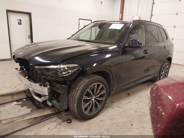 2022 BMW X5 5UXCR6C07N9L36716 Photo 1