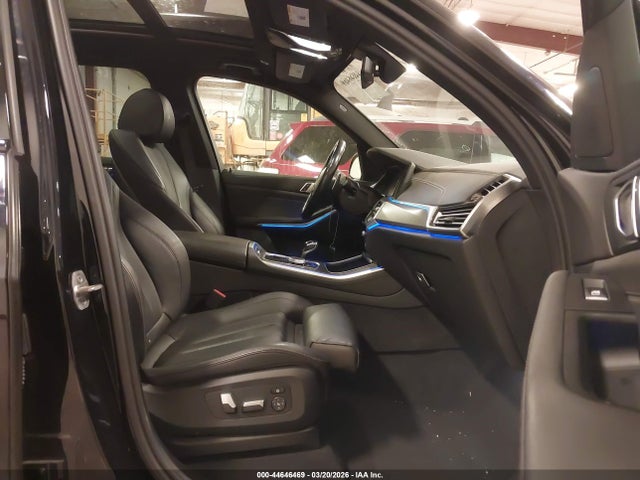 2022 BMW X5 5UXCR6C07N9L36716 Photo 4