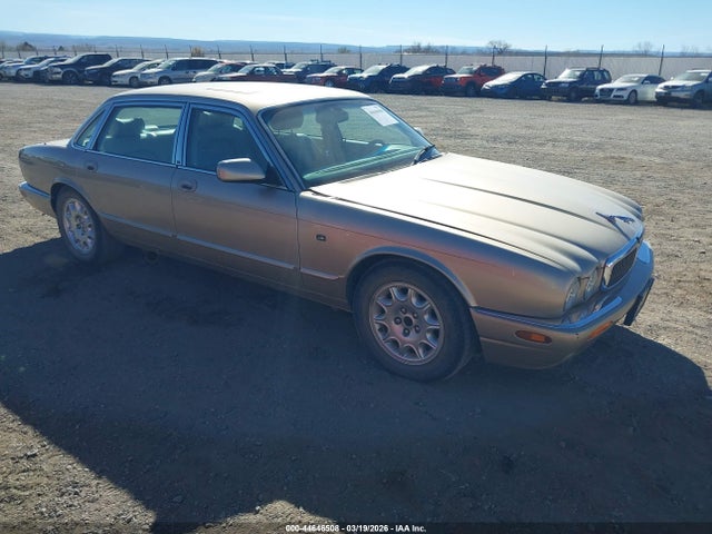 2001 JAGUAR XJ8 SAJDA23C41LF29858