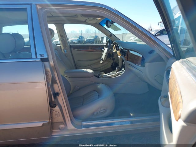 2001 JAGUAR XJ8 SAJDA23C41LF29858 Photo 4