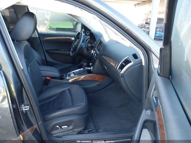 44646563 :رقم المزاد ، WA1L2AFP9HA027974 vin ، 2017 Audi Q5 2.0t Premium مزاد بيع