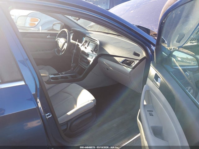 Auction sale of the 2015 Hyundai Sonata Sport, vin: 5NPE34AF8FH190763, lot number: 44646578