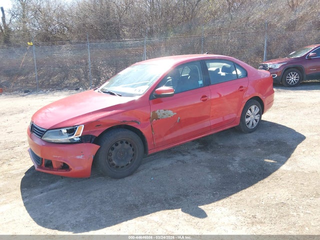 44646586 :رقم المزاد ، 3VWD17AJ3EM417385 vin ، 2014 Volkswagen Jetta 1.8t Se مزاد بيع