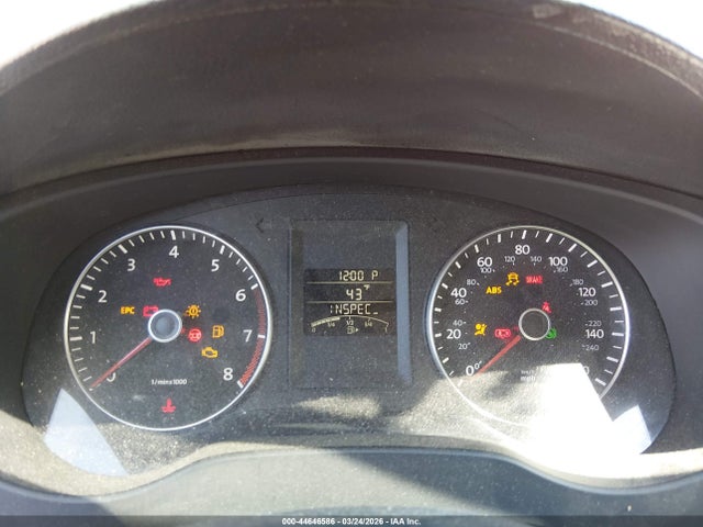 44646586 :رقم المزاد ، 3VWD17AJ3EM417385 vin ، 2014 Volkswagen Jetta 1.8t Se مزاد بيع