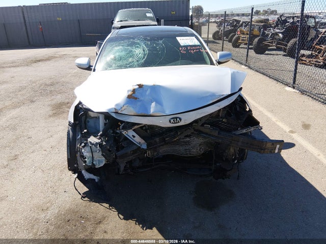 5XXGN4A79EG304470 KIA OPTIMA EX