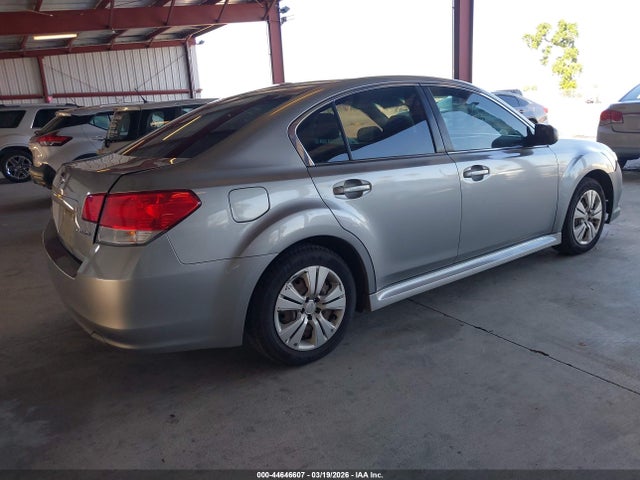 44646607 :رقم المزاد ، 4S3BMAA65A1238301 vin ، 2010 Subaru Legacy 2.5i مزاد بيع