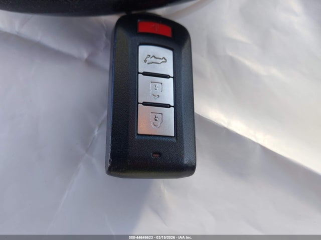 Продаж на аукціоні авто 2014 Mitsubishi Outlander Se, vin: JA4AZ3A32EZ019151, номер лоту: 44646623