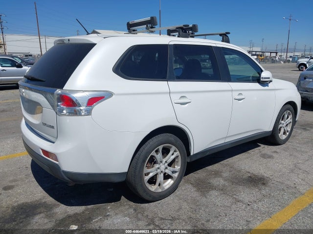 Продаж на аукціоні авто 2014 Mitsubishi Outlander Se, vin: JA4AZ3A32EZ019151, номер лоту: 44646623