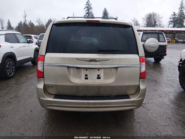 2016 Chrysler Town & Country Touring მანქანა იყიდება აუქციონზე, vin: 2C4RC1BG0GR237747, აუქციონის ნომერი: 44646637