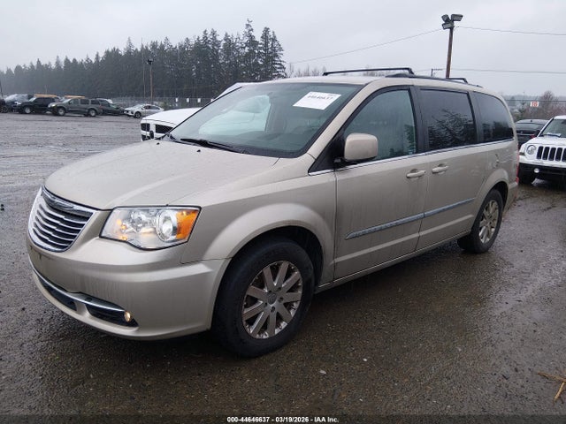 2016 Chrysler Town & Country Touring მანქანა იყიდება აუქციონზე, vin: 2C4RC1BG0GR237747, აუქციონის ნომერი: 44646637