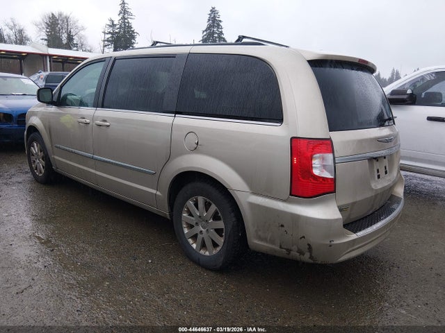 2016 Chrysler Town & Country Touring მანქანა იყიდება აუქციონზე, vin: 2C4RC1BG0GR237747, აუქციონის ნომერი: 44646637