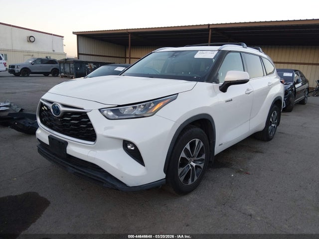 Toyota Highlander Hybrid Xle 2020 5TDHBRCH1LS508403 Image 2
