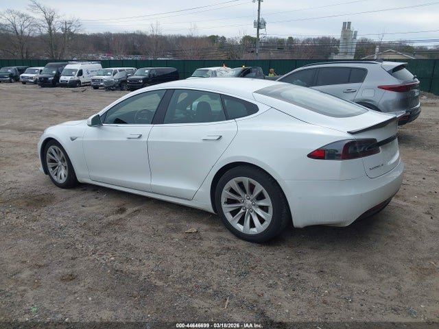 2016 Tesla Model S 60d/70d/75d/85d/90d მანქანა იყიდება აუქციონზე, vin: 5YJSA1E24GF155751, აუქციონის ნომერი: 44646699