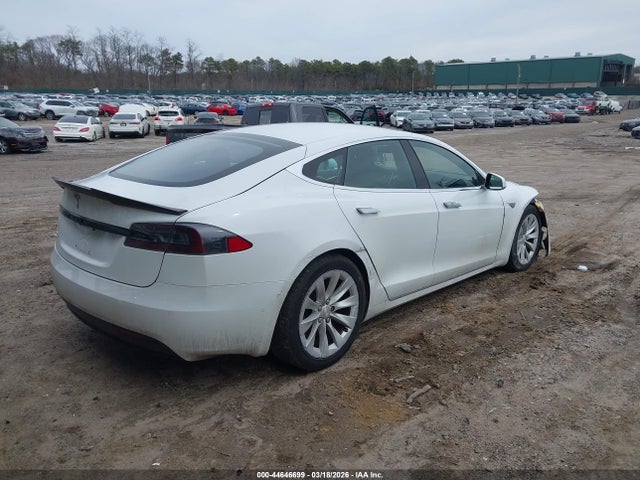 2016 Tesla Model S 60d/70d/75d/85d/90d მანქანა იყიდება აუქციონზე, vin: 5YJSA1E24GF155751, აუქციონის ნომერი: 44646699