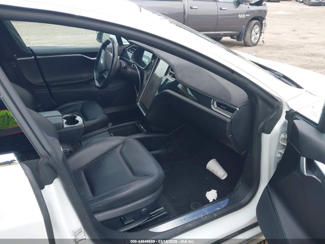 2016 Tesla Model S 60d/70d/75d/85d/90d მანქანა იყიდება აუქციონზე, vin: 5YJSA1E24GF155751, აუქციონის ნომერი: 44646699