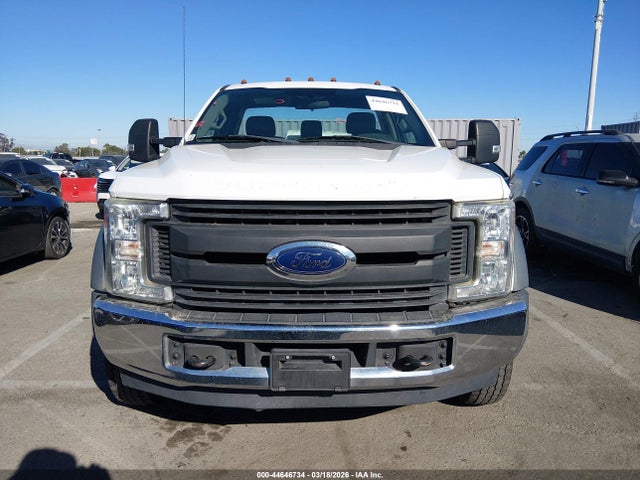 Ford F-450 Chassis Xl 2017 1FDUF4GT4HEF50481 Image 13