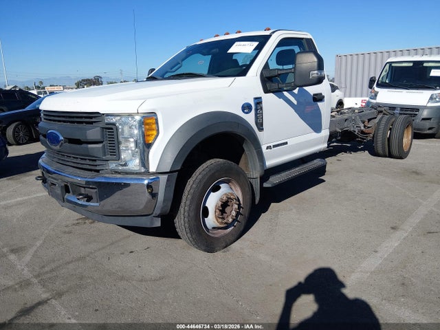 Ford F-450 Chassis Xl 2017 1FDUF4GT4HEF50481 Image 2