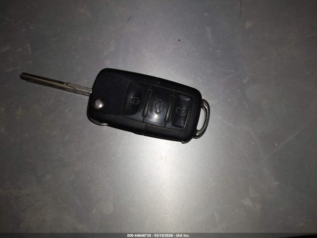 2005 Volkswagen New Beetle Gls მანქანა იყიდება აუქციონზე, vin: 3VWCM31Y35M315335, აუქციონის ნომერი: 44646735
