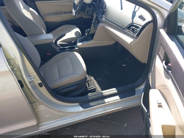 2017 Hyundai Elantra Se მანქანა იყიდება აუქციონზე, vin: 5NPD74LFXHH065585, აუქციონის ნომერი: 44646757