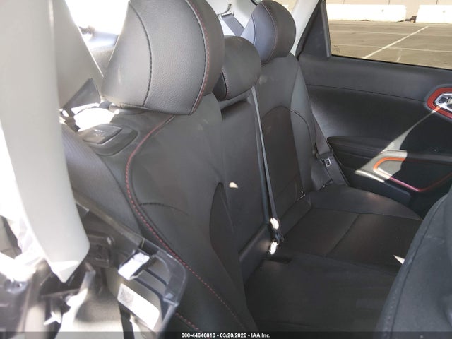 KNDJ53AU7R7897623 KIA Soul Gt-line