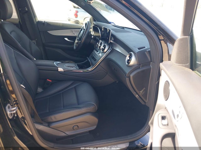 W1N0G8DB6NV377196 Mercedes-Benz Glc 300 Suv