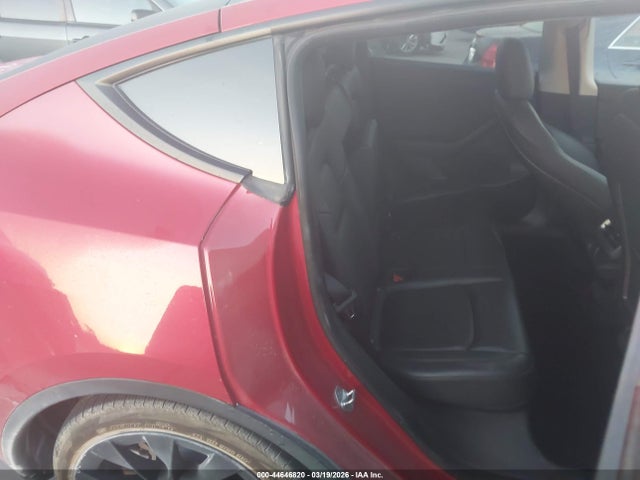 Продажа на аукционе авто 2022 Tesla Model Y Long Range Dual Motor All-wheel Drive, vin: 7SAYGDEE4NF342279, номер лота: 44646820