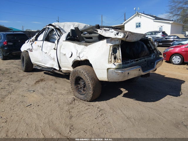 44646821 :رقم المزاد ، 3C6UR5DL3JG205082 vin ، 2018 Ram 2500 مزاد بيع