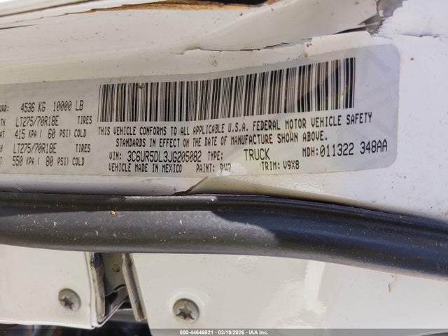 44646821 :رقم المزاد ، 3C6UR5DL3JG205082 vin ، 2018 Ram 2500 مزاد بيع