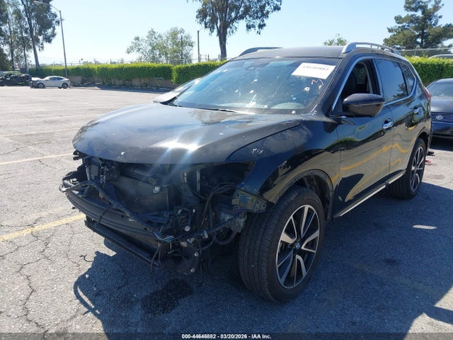 JN8AT2MT4JW464021 Nissan Rogue Sl