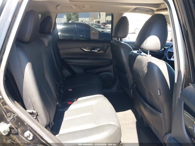 JN8AT2MT4JW464021 Nissan Rogue Sl