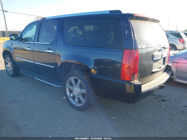 2008 CADILLAC ESCALADE ESV 1GYFK66898R166555 Photo 2