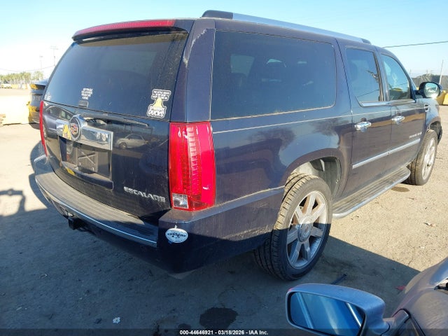 2008 CADILLAC ESCALADE ESV 1GYFK66898R166555 Photo 3