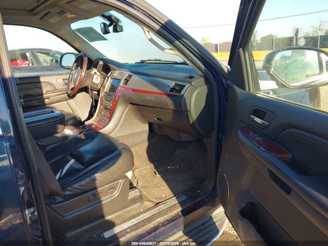 2008 CADILLAC ESCALADE ESV 1GYFK66898R166555 Photo 4