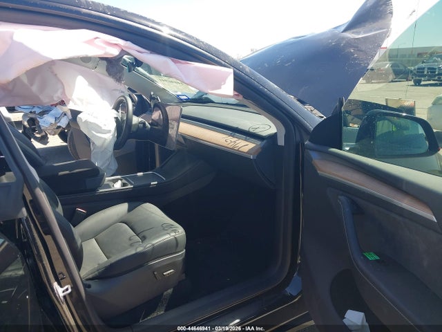Продаж на аукціоні авто 2025 Tesla Model Y Long Range Dual Motor All-wheel Drive, vin: 7SAYGDEE5SA345832, номер лоту: 44646941