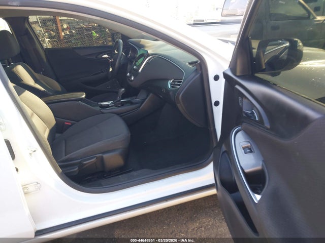 1G1ZD5ST1JF121787 Chevrolet MALIBU LT