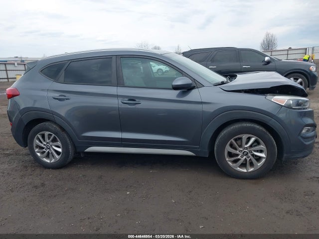 KM8J3CA49JU733880 Hyundai TUCSON SEL