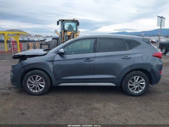 KM8J3CA49JU733880 Hyundai TUCSON SEL