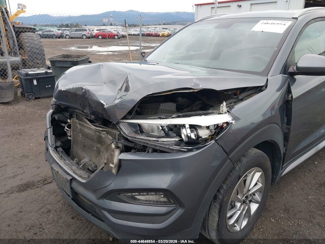 KM8J3CA49JU733880 Hyundai TUCSON SEL