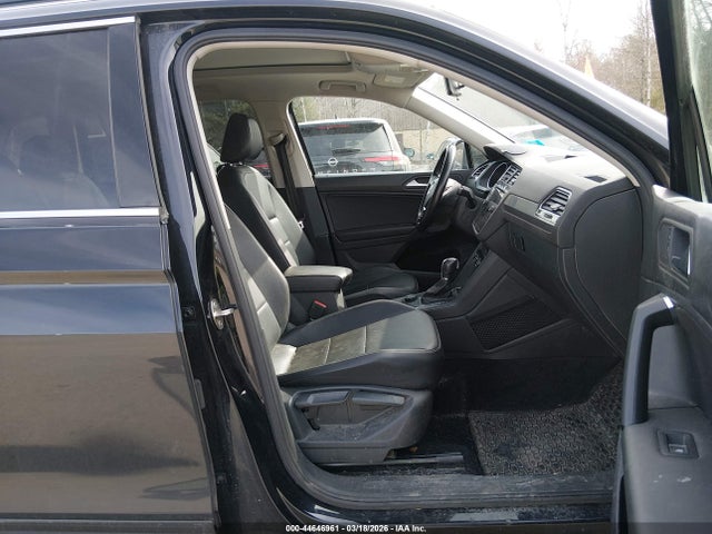 2019 VOLKSWAGEN TIGUAN 3VV2B7AX6KM054105 Photo 4