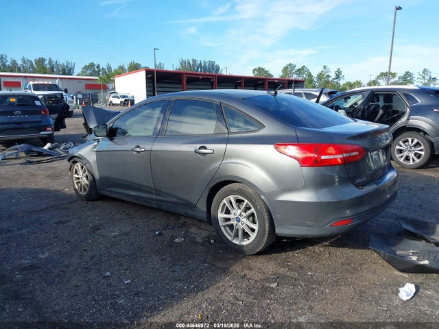 2018 FORD FOCUS 1FADP3F26JL256530 Photo 2