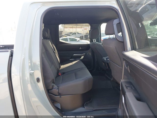 Toyota Tundra Sr5 2025 5TFLA5DB9SX330815 Image 8