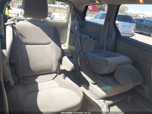 2010 TOYOTA SIENNA 5TDKK4CC3AS312229 Photo 7